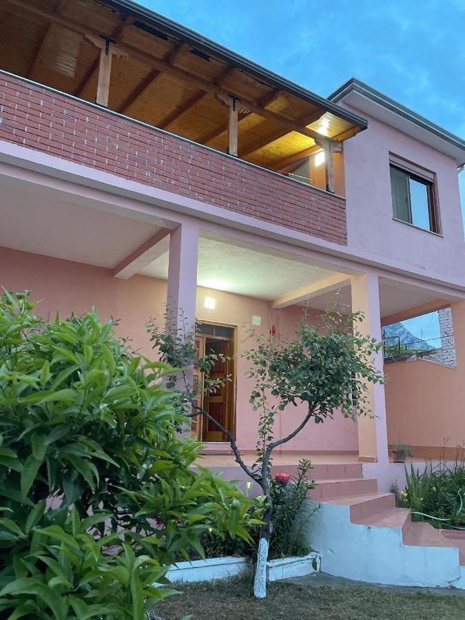 Vila 8 Krujë Esterno foto